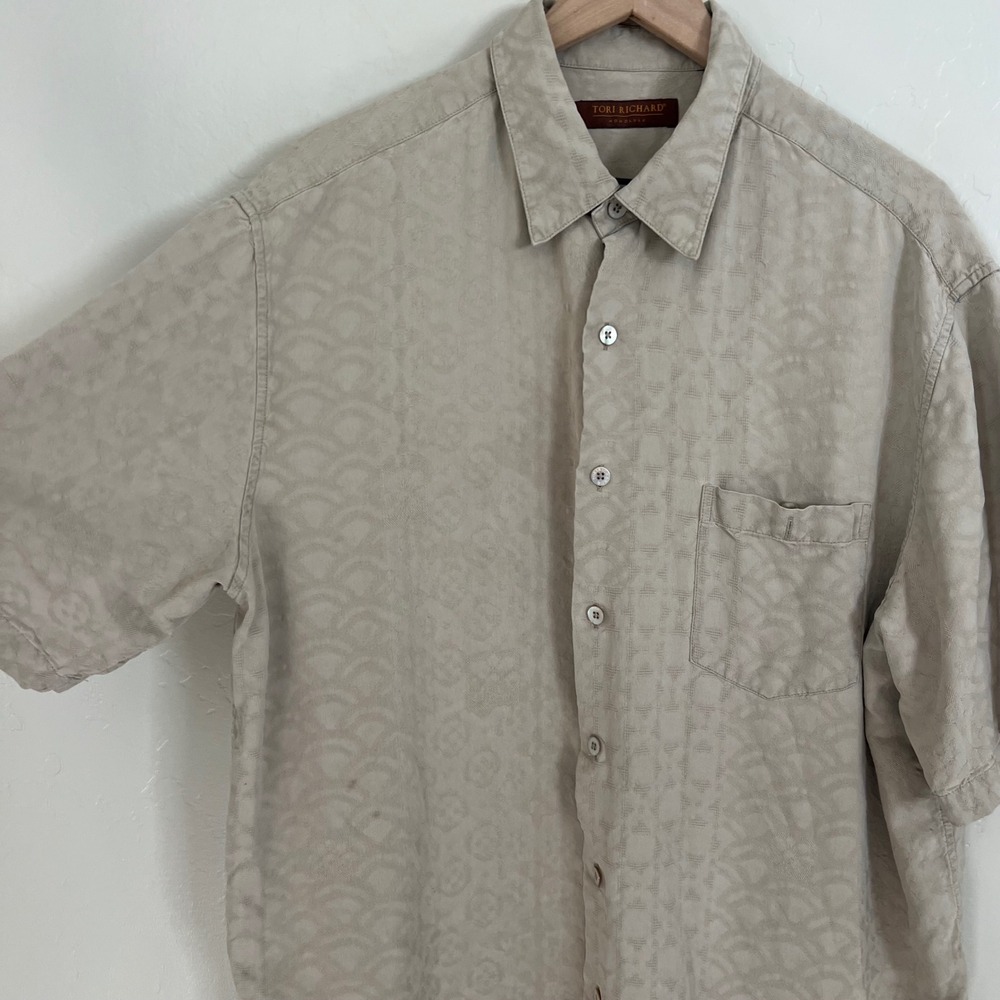 Tori Richard Honolulu Beige Short Sleeve Button Up Shirt - Picture 2 of 4